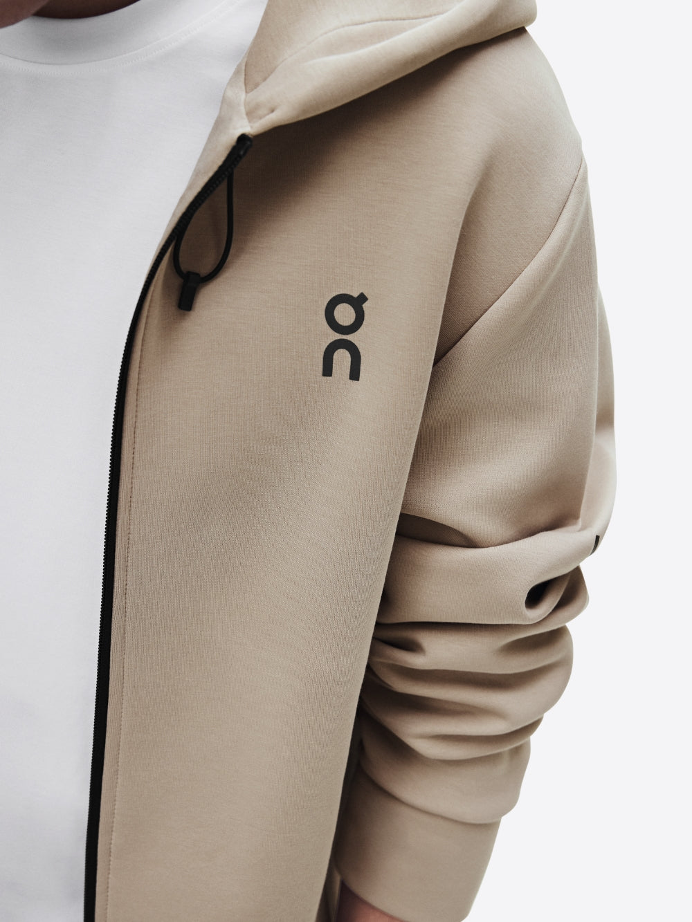 FOCUS TECH ZIP HOODIE M