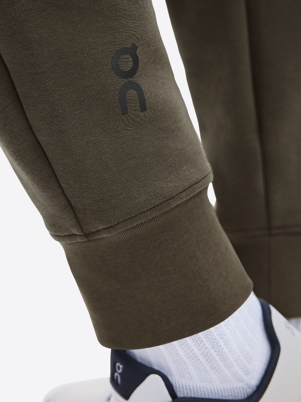 FOCUS TECH SWEATPANTS M