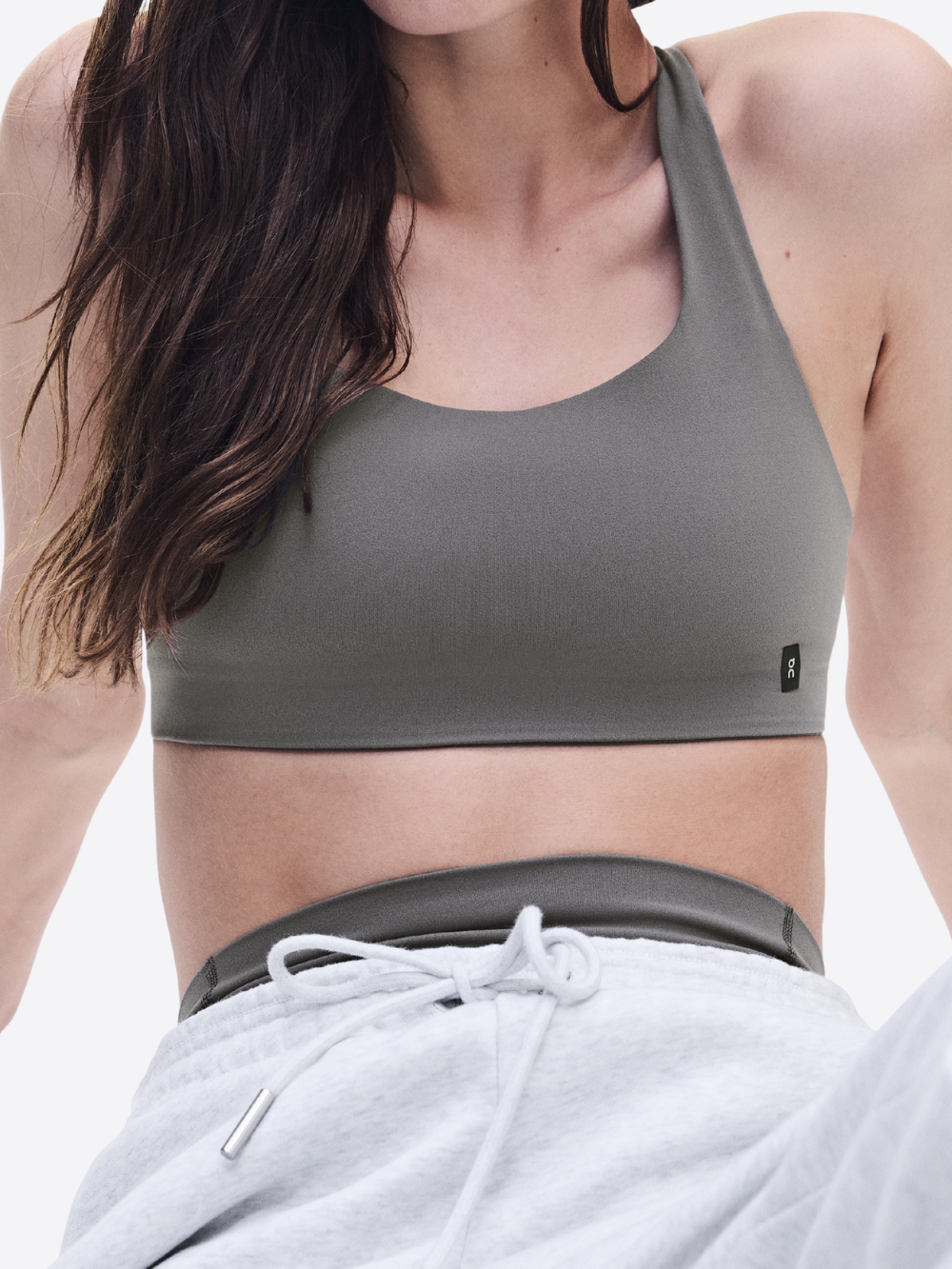STUDIO BRA W