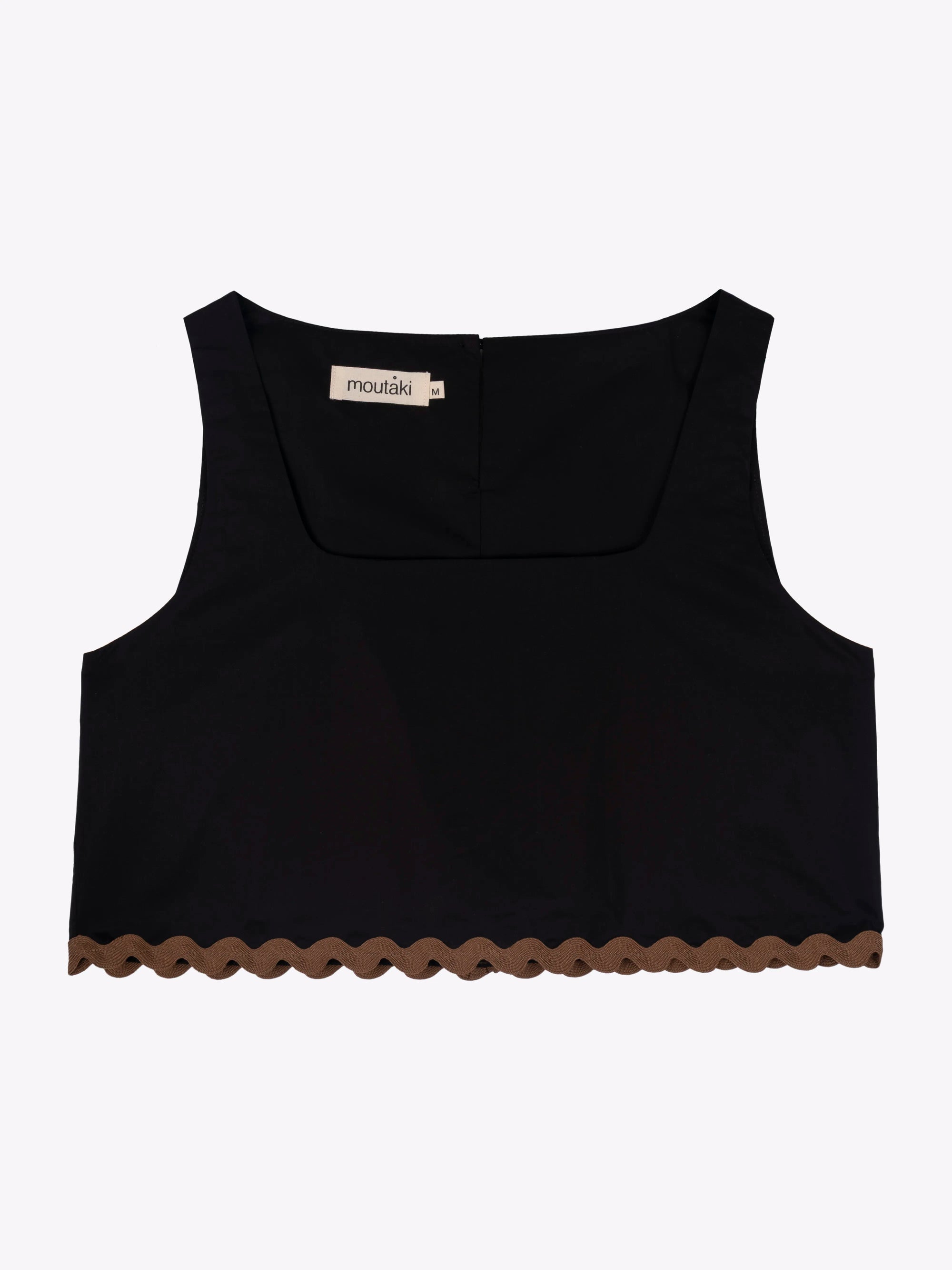 CROP TOP CON DETALLE ONDULADO EN CONTRASTE