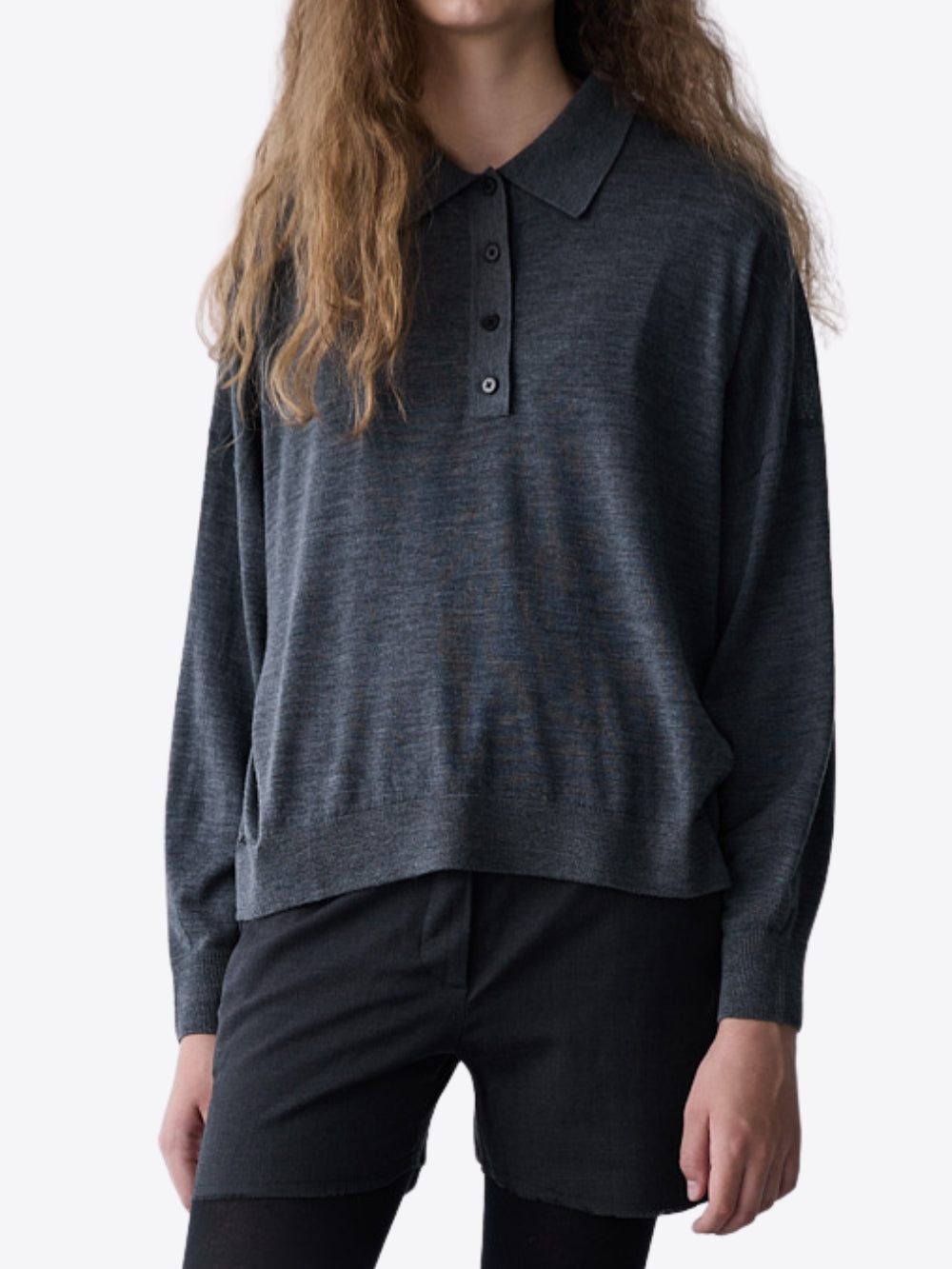 POLO OVERSIZE DE PUNTO CON BOTONES