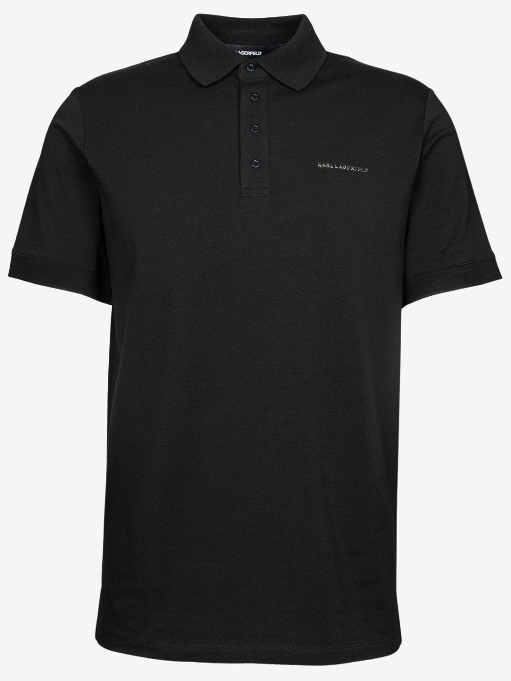 POLO CON LOGO METÁLICO