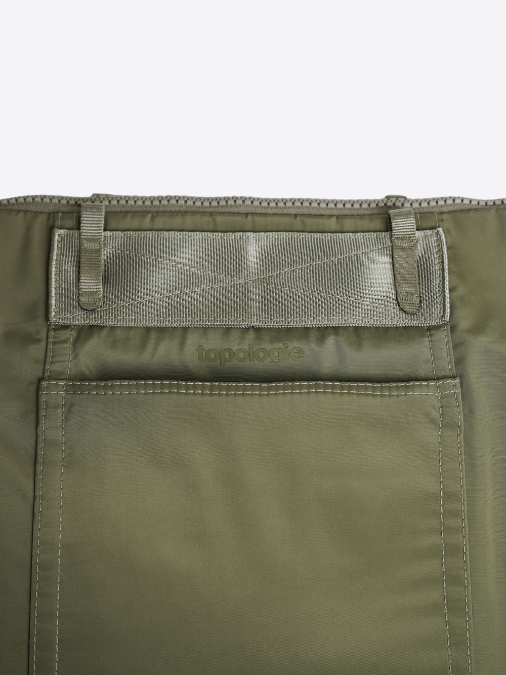 EXPLORER TOTE MEDIUM