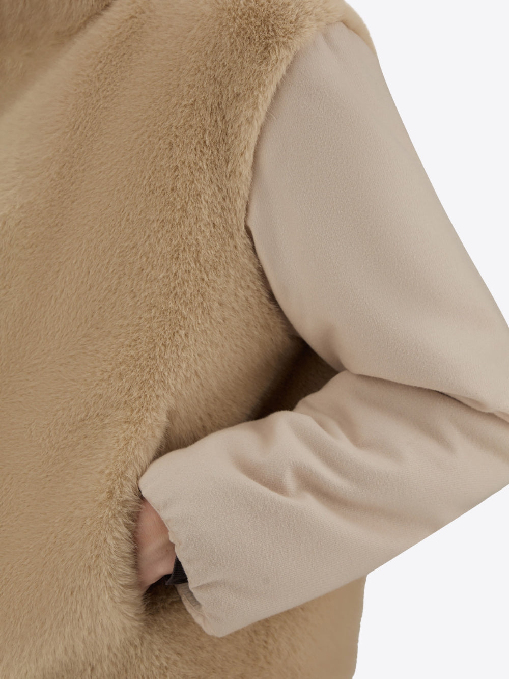 RESORT JACKET IN FAUX FUR
