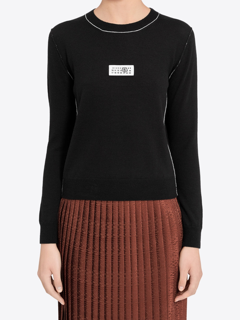 CONTRAST TRIM SWEATER WITH NUMERIC PATCH