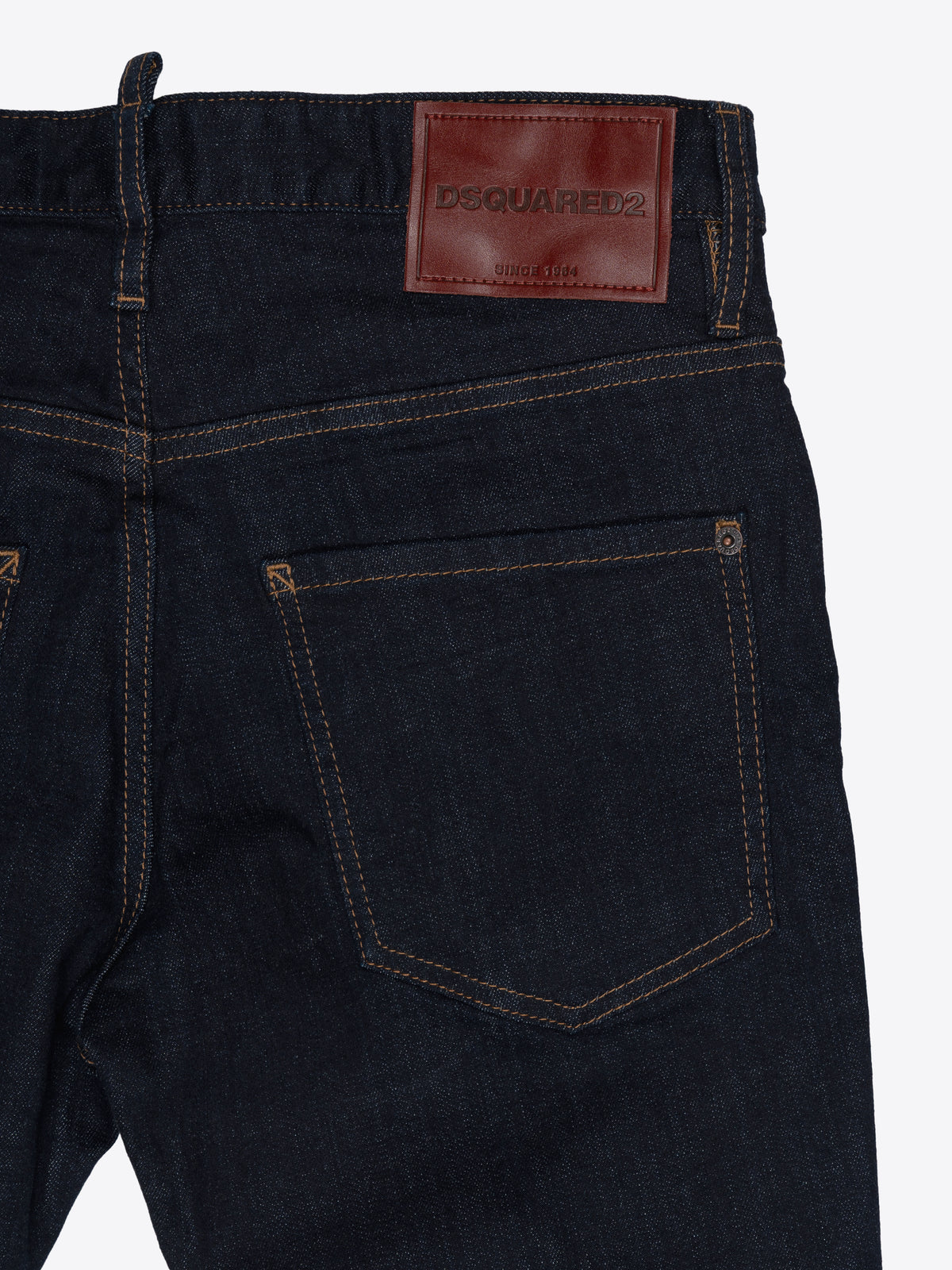 SKATER JEANS