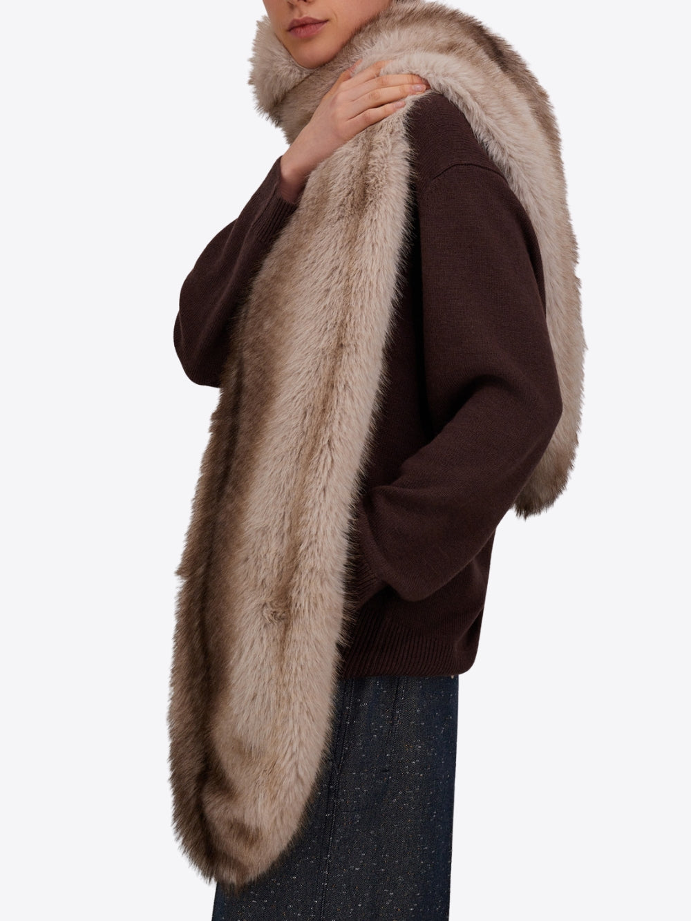 LONG-PILE FAUX FUR SCARF