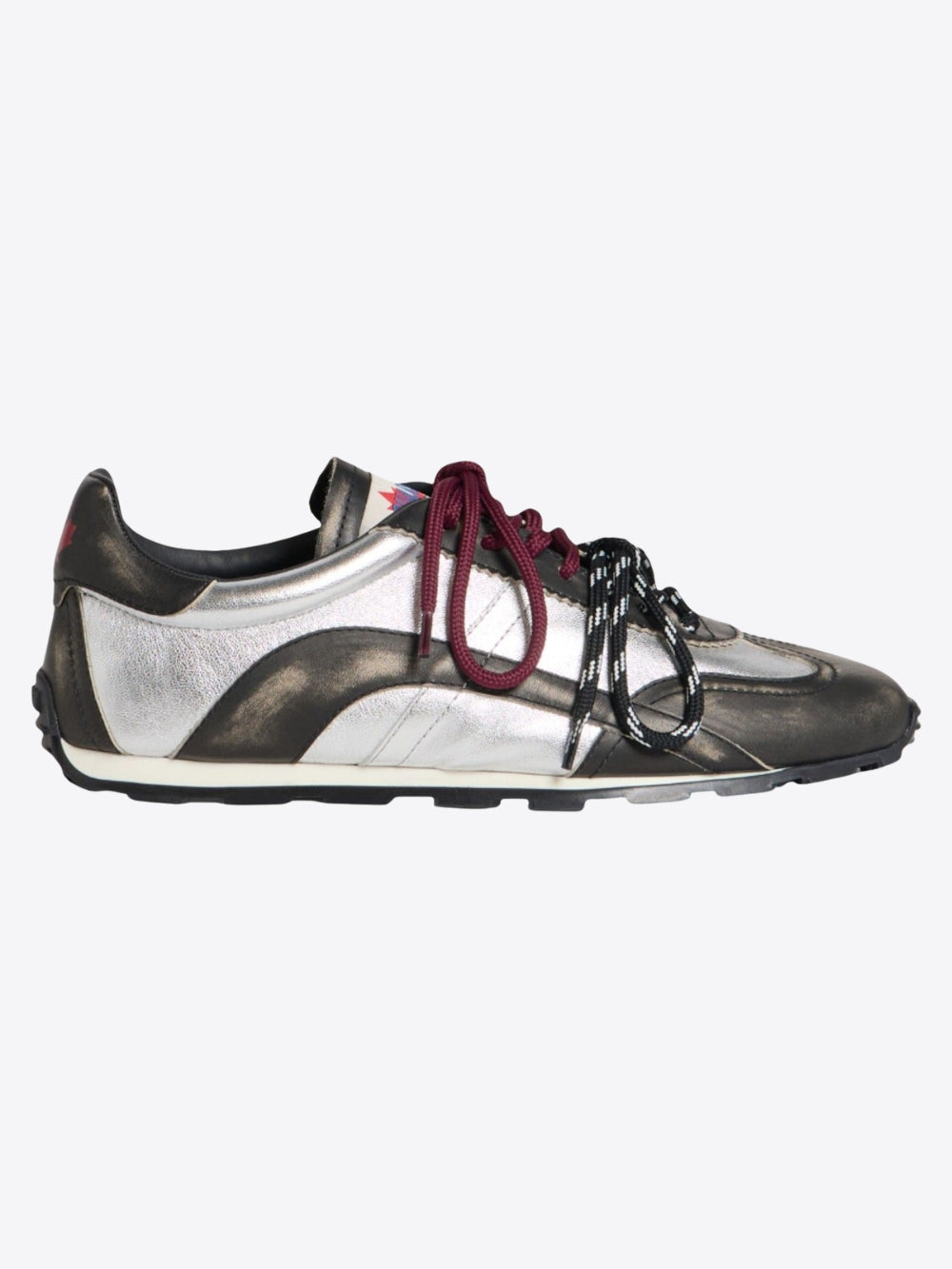 DC-642 SNEAKERS